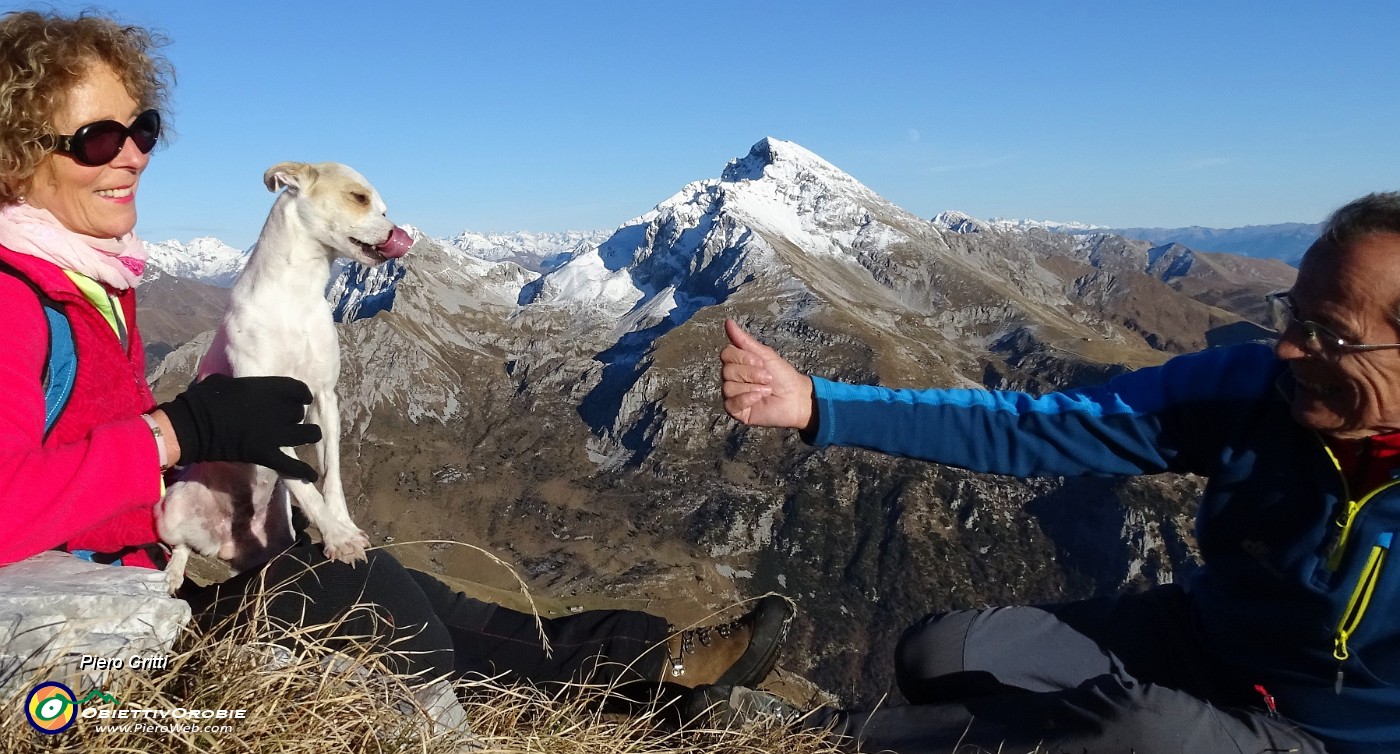 05 In cresta di vetta di Cima Menna con vista in Arera.JPG